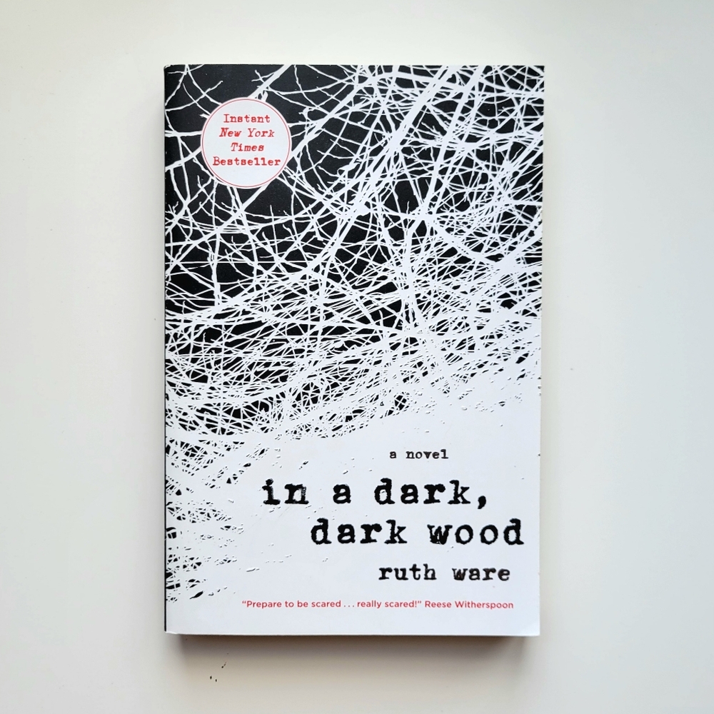 📕 5/$35 | In a Dark, Dark Wood - Ruth Ware | Paperback Book